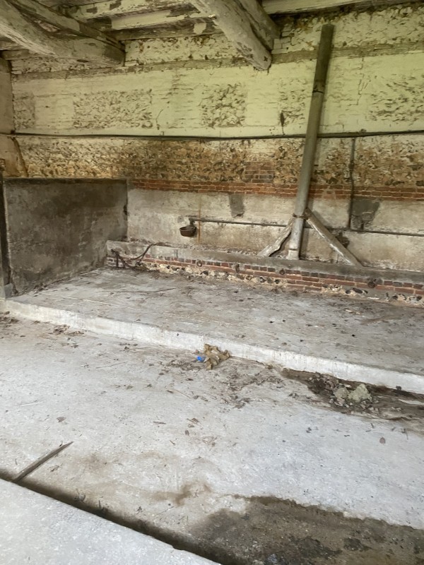 Entreprise de débarras pour le nettoyage d'un local professionnel proche d'Yvetot 76