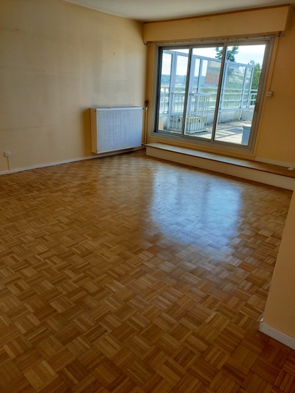 Débarras complet d'un appartement à Bois Guillaume, près de Rouen en Seine-Maritime 76