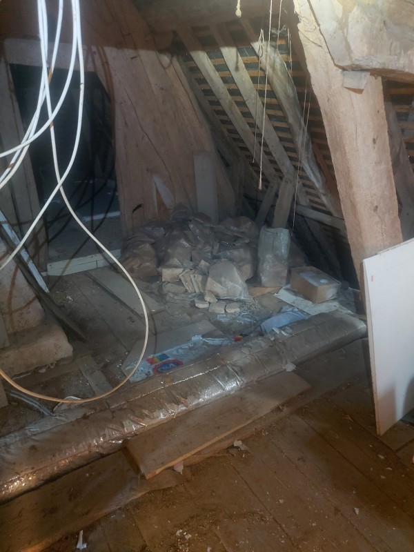 Débarras d'un grenier près de Deauville Calvados (14)