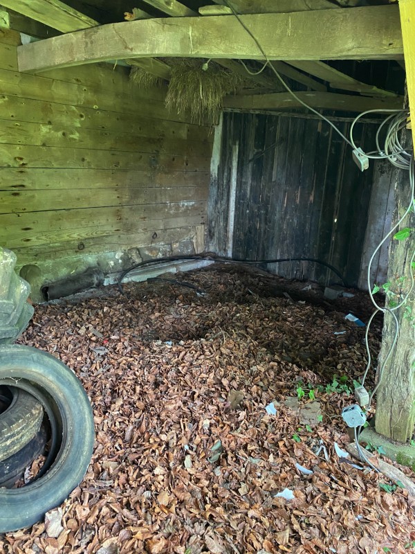 Entreprise de débarras pour le nettoyage d'un bâtiment pour sa mise en vente proche de Caen 14