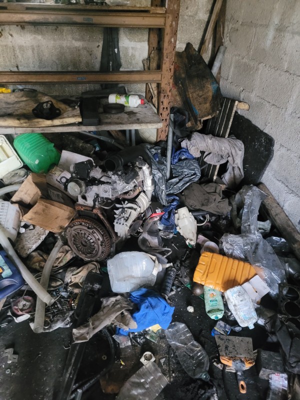 Société pour débarrasser une dépendance insalubre proche de Mont Saint Aignan 76