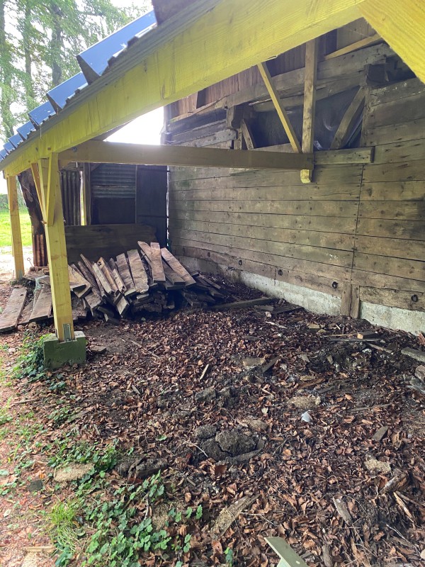 Entreprise de débarras pour le nettoyage d'un bâtiment pour sa mise en vente proche de Caen 14