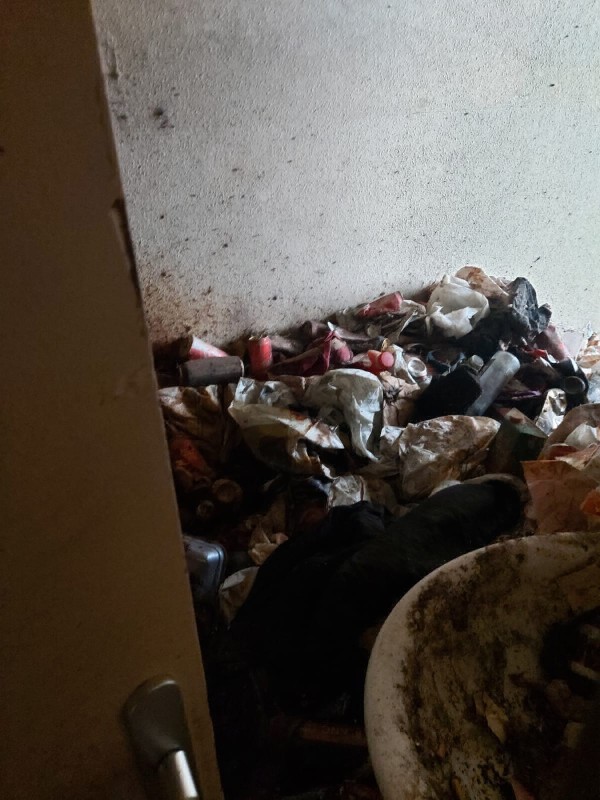 Société pour nettoyage syndrome de Diogène Rouen : Intervention rapide avec devis gratuit dans un appartement avec mise en déchetterie