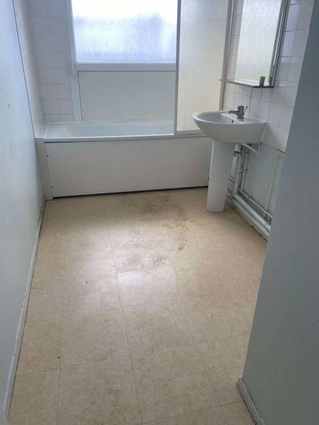 Société pour le débarras de déchets et nettoyage avant travaux d'un appartement sur Maromme à côté de Rouen 76