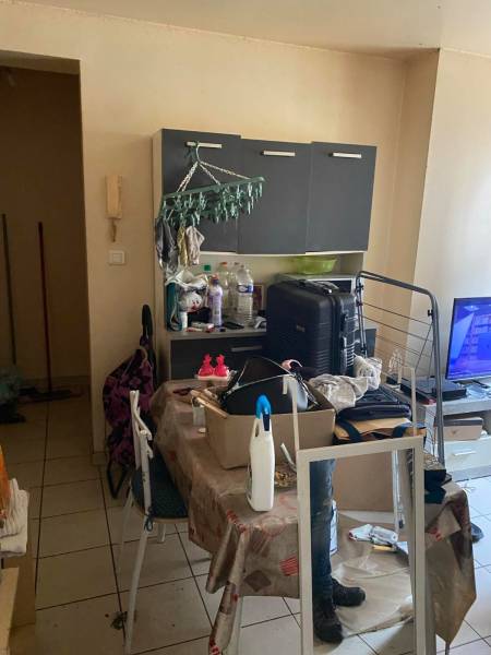 Artisan pour le débarras avec nettoyage complet d'un appartement à Elbeuf à côté de Rouen 76