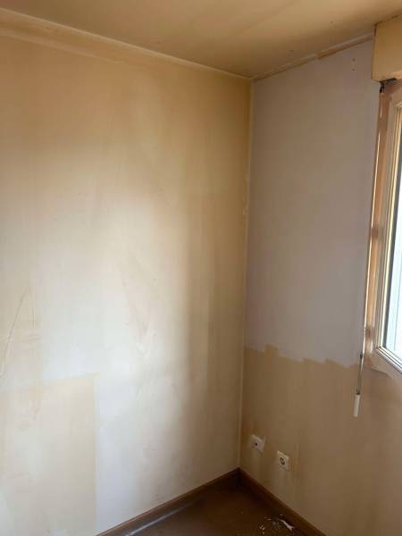 Artisan pour le débarras avec nettoyage complet d'un appartement à Elbeuf à côté de Rouen 76