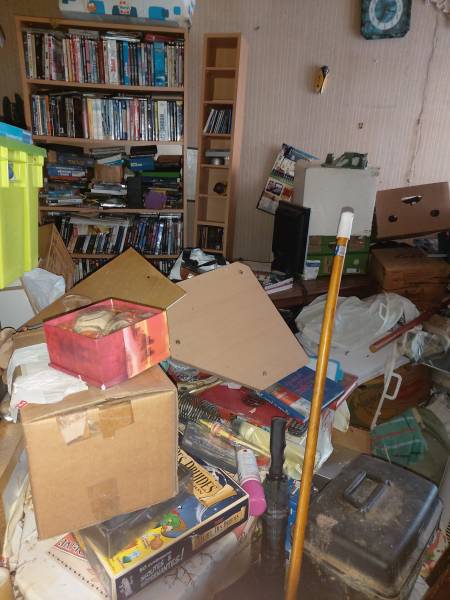 Débarras logement insalubre en Normandie : intervention sur cas complexe et syndrome de Diogène | MH2B
