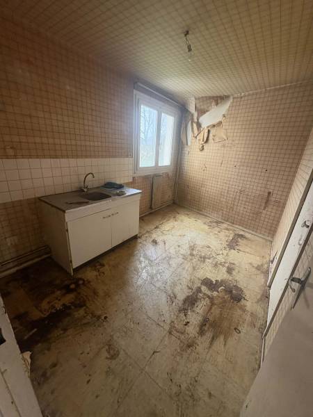 Débarras logement insalubre en Normandie : intervention sur cas complexe et syndrome de Diogène | MH2B