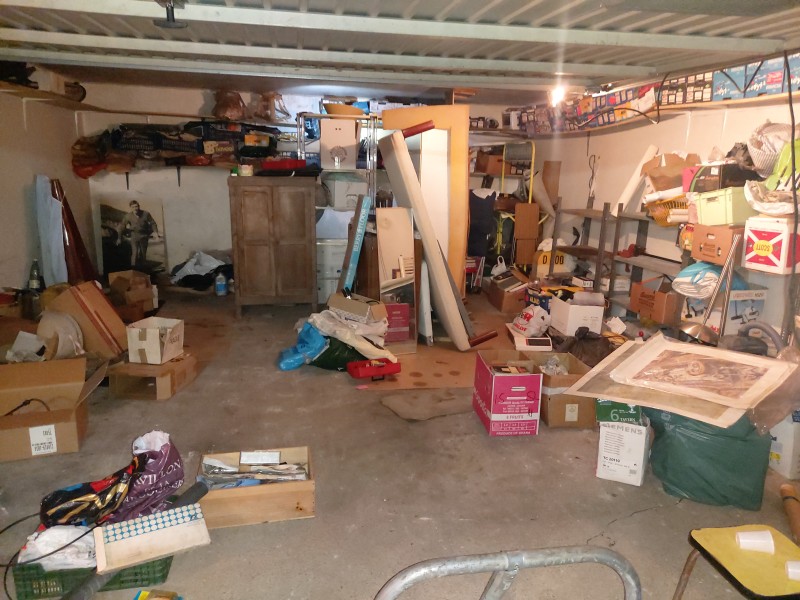 Débarras d'un garage en sous sol