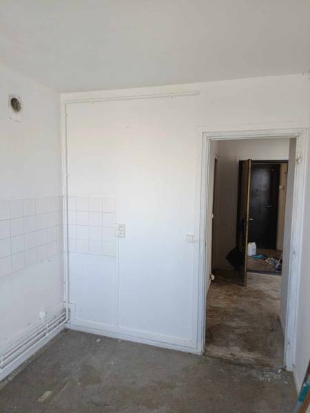 Entreprise de nettoyage/désinfection d'un logement envahi par les pigeons / fientes de pigeons sur Rouen 76 en Seine Maritime